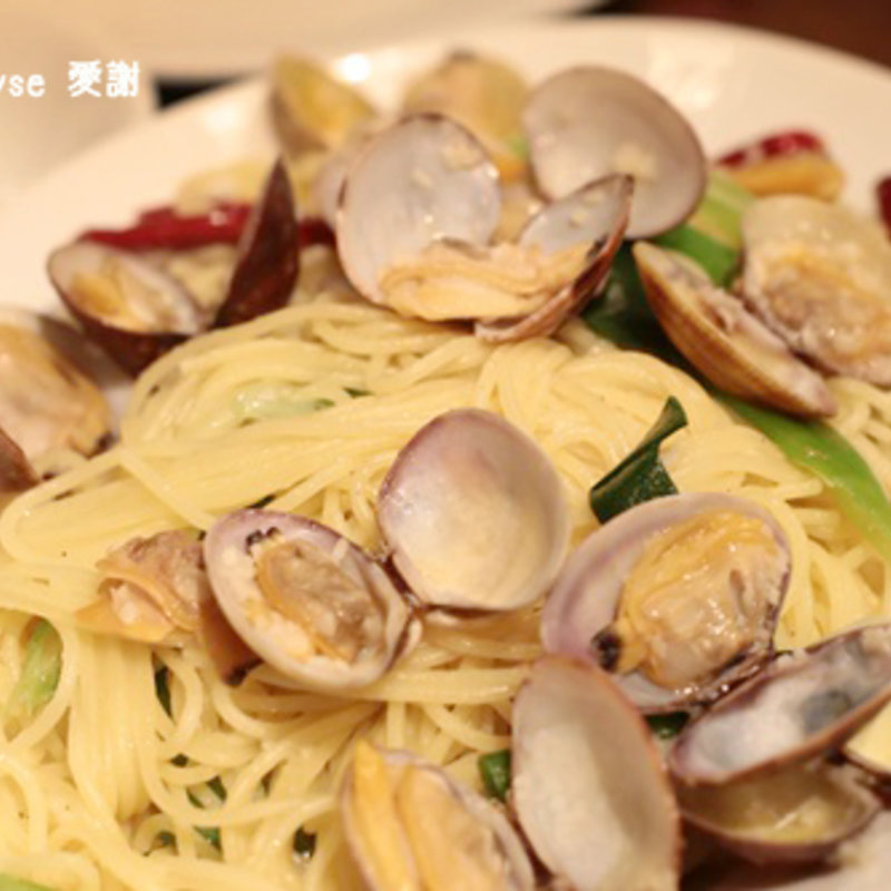 ボンゴレビアンコ　スパゲティーニ(アモーレ 木屋町)