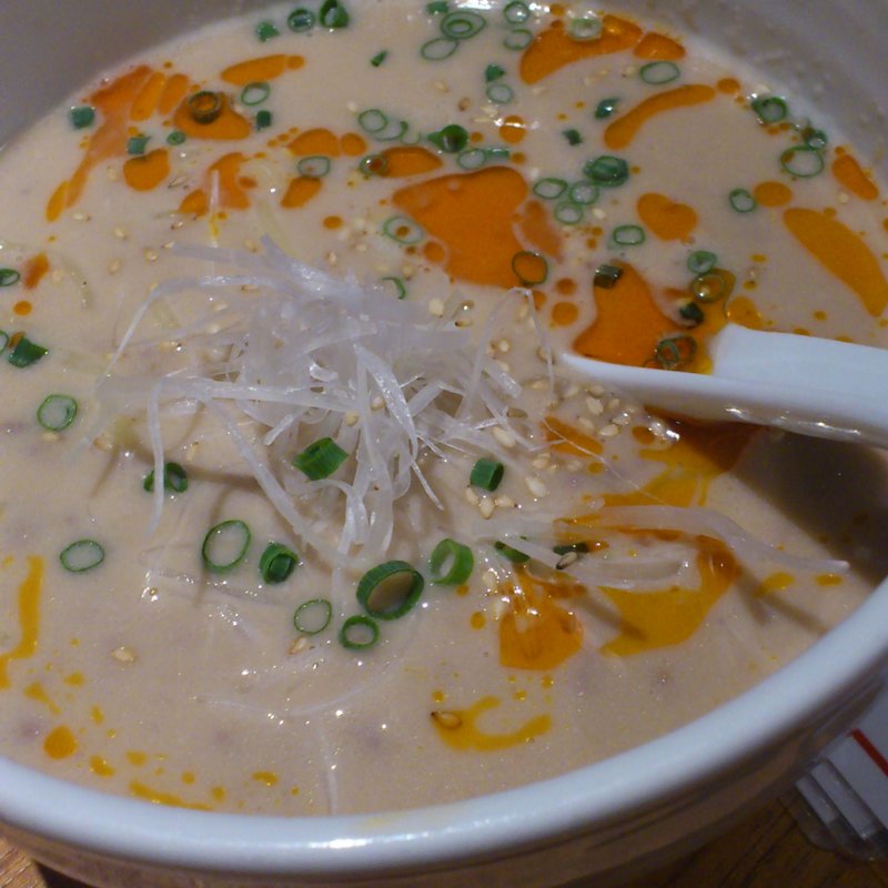 担々麺(焼肉 黒5 本店)