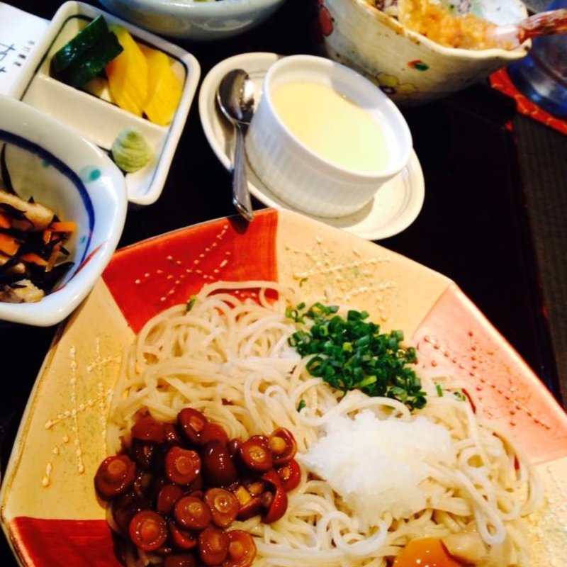 ミニ天丼とミニ冷しきのこランチ(手打蕎麦 加寿屋)