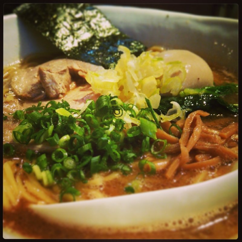 醤油らーめん(ラーメンチキュウ)