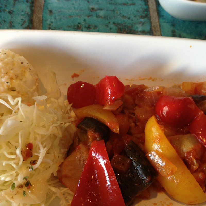 チキンのトマトソース煮込み(アンサンク ( UN CINQ ))