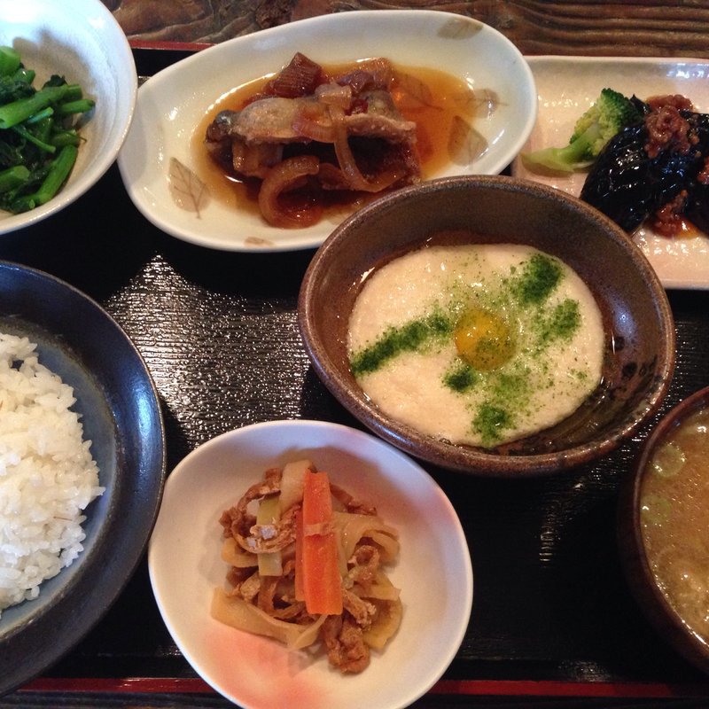麦とろ定食(ごはんや 麦)