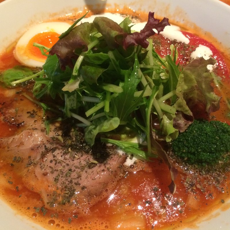 トマトらーめん(麺や 亀陣)