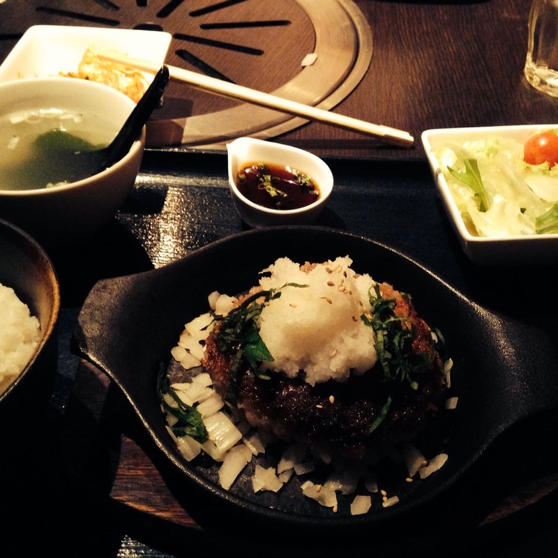 おろしハンバーグ(目黒 焼肉 BeefGarden（ビーフガーデン）)