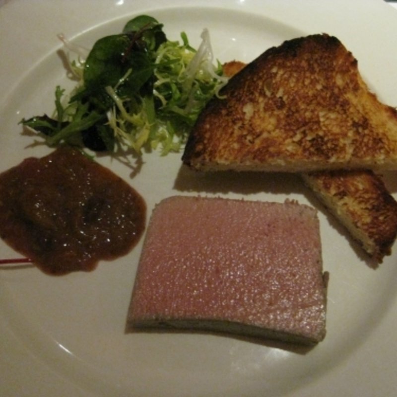 Chicken Liver Parfait, Grape Chutney, Toasted Brioche(sam's brasserie)