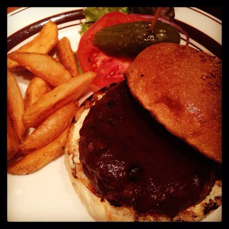 BBQバーガー(ロティ アメリカンワインバー＆ブラッセリー （ROTI American Wine Bar & Brasserie）)