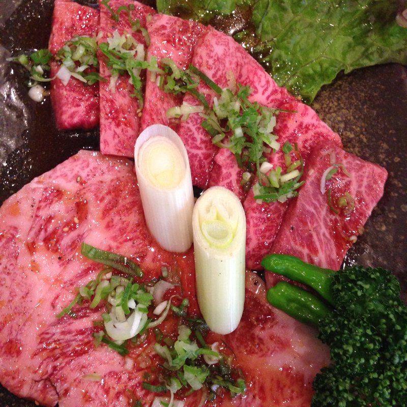 上カルビと上ロース一人前(食道園)