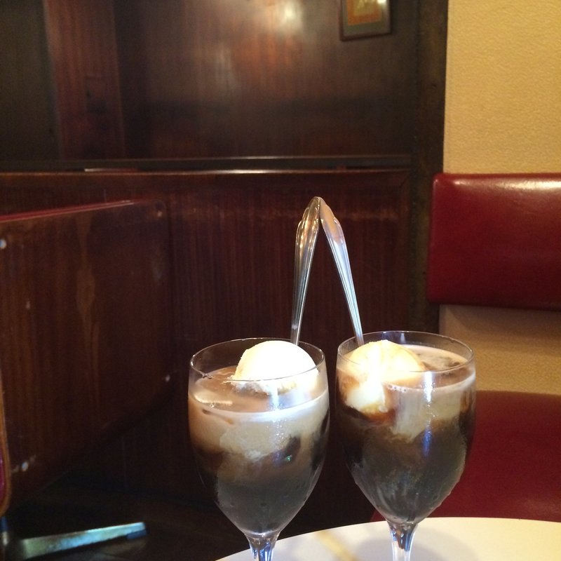 コーヒーフロート(ロン)