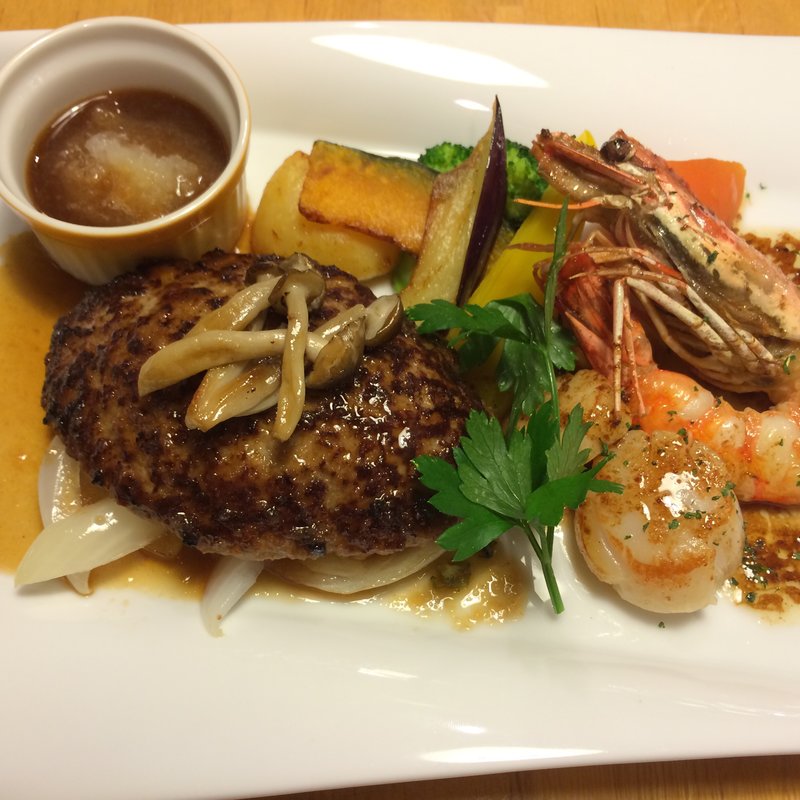 牛ハンバーグ＆大海老と帆立貝柱のグリル(神戸屋 レストラン 吹田内本町店 )