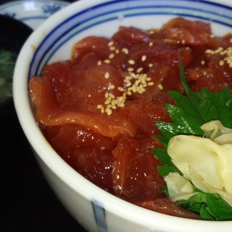まぐろ漬け丼(まるたか )