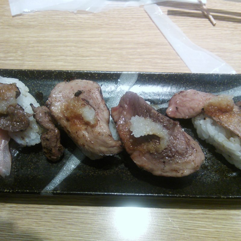 炙りまぐろほほ肉(権太呂すし)