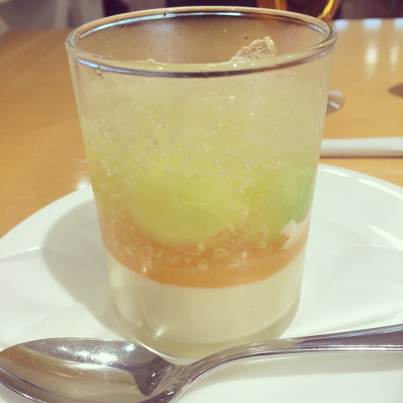 (ティフィン 三越栄店)