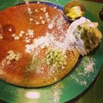 抹茶ホワイトチョコチップホイップパンケーキ(PAUS)