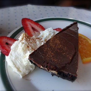 Chocolate Peanut Butter Pie(The Lazy Susan Cafe)