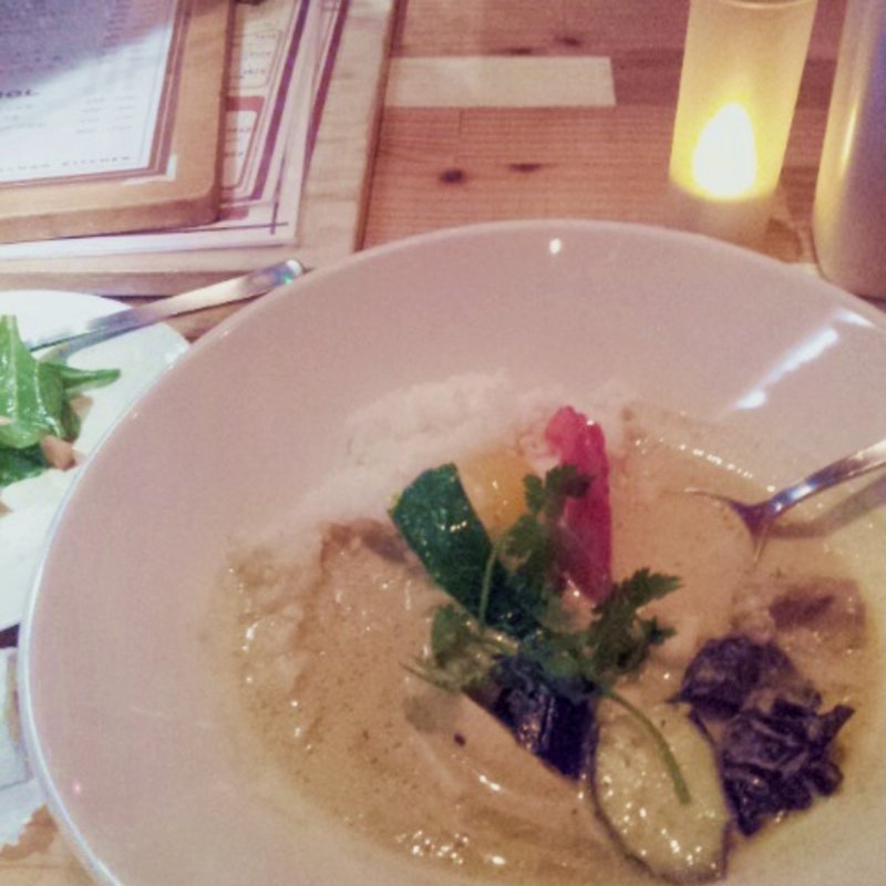 タイ風ココナッツグリーンカレー(MA☆CHAN KITCHEN)