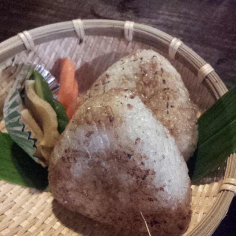 焼きおにぎり(魚籠屋 （びくや）)