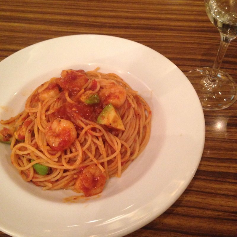 海老とアボガドのトマトソース パスタセット(NALU cafe omotesando)