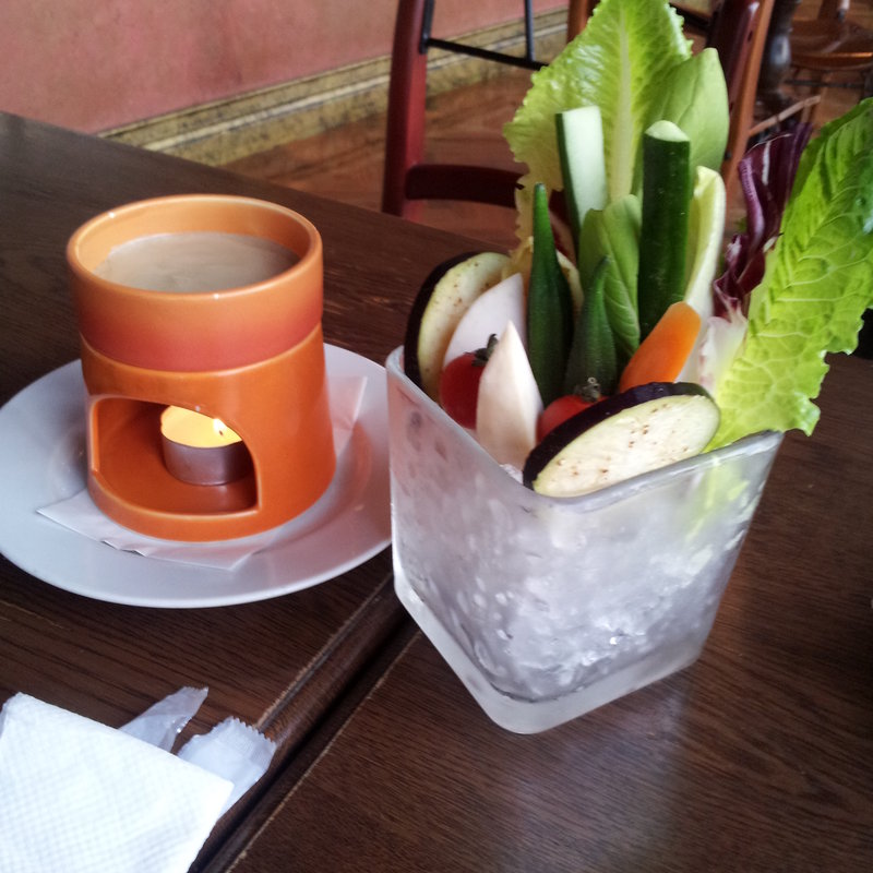 厳選生野菜のバーニャカウダ(カフェ ラ・ボエム お台場 （Cafe La Boheme）)
