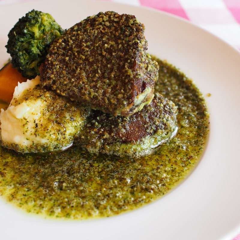 MenuB（牛舌のポアレ　香草バターソース）(ブラッスリーグー 矢来店)