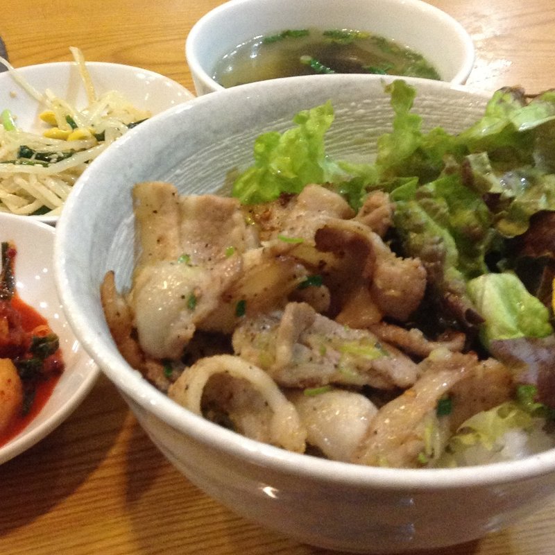 豚カルビ丼(ハレルヤ)