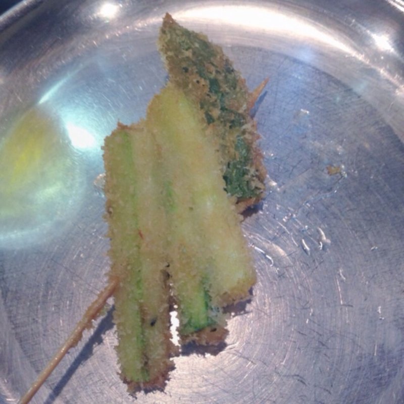 アスパラ(大阪串かつ だるまや酒蔵 （だるまやしゅぞう）)