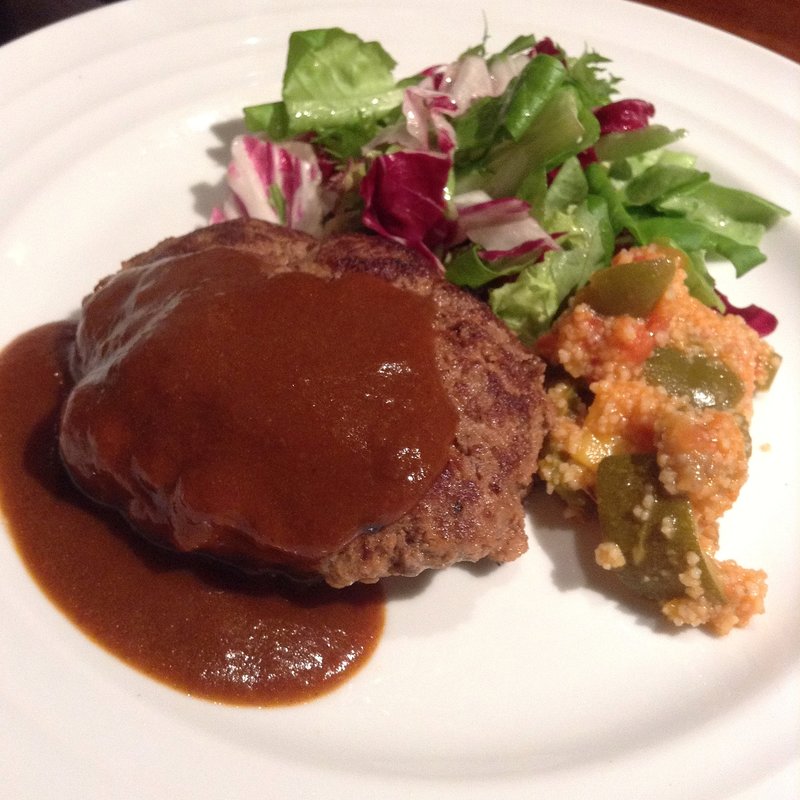 和牛100% 特製ハンバーグステーキ(やさいや 鉄板焼野菜 六本木店)