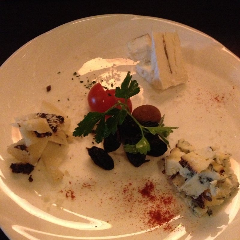 チーズ3点盛り合わせ(KURA)