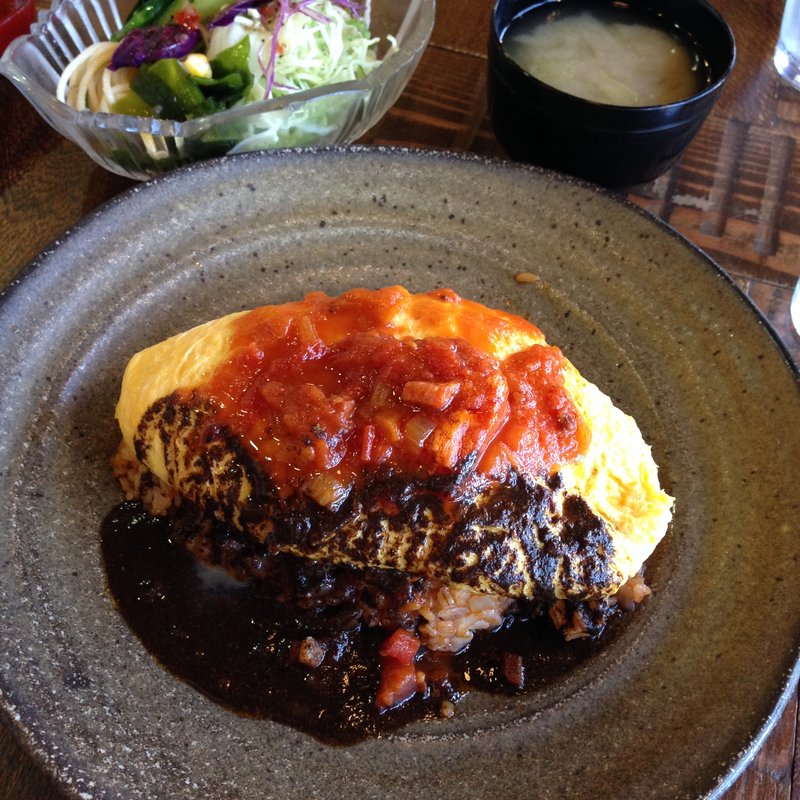 カモメのオムライス(ソウルフードカフェ　カモメ （Soul Food Cafeカモメ）)