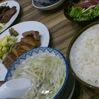 牛タンヘルシー定食　(牛タン炭焼　利久)