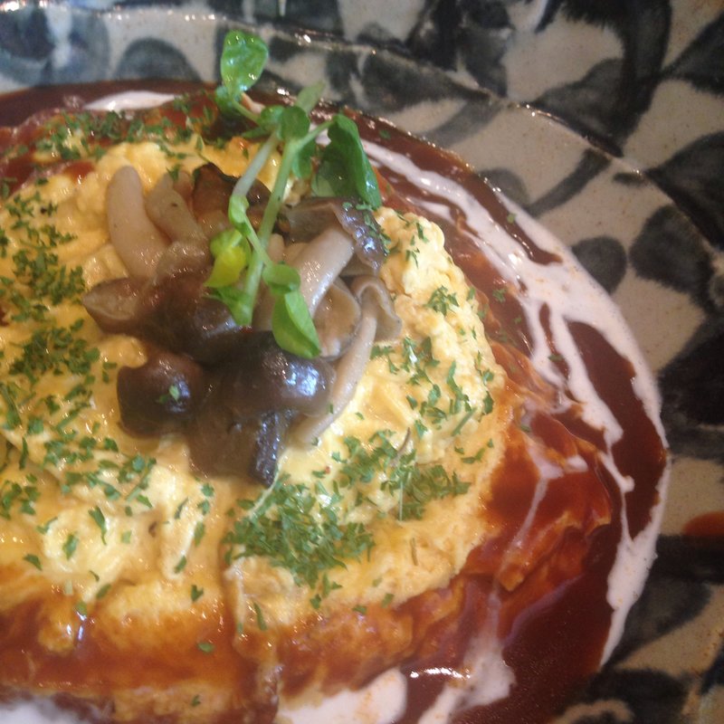 とろとろ卵のオムライスセット(らんちょす)