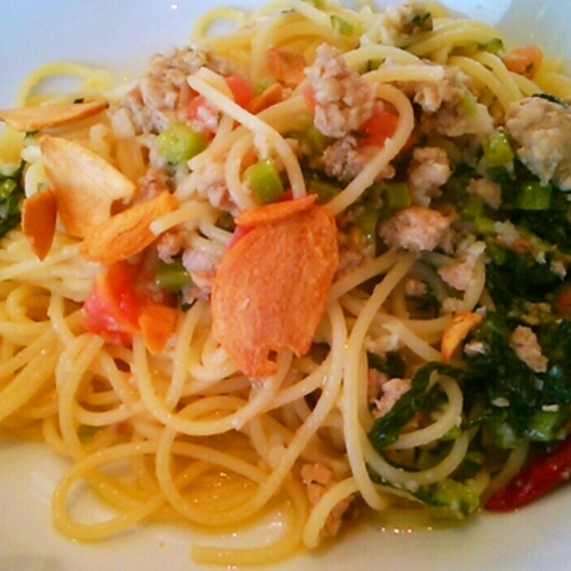 信州野沢菜と豚ひき肉のペペロンチーノ (モンテクッチーナ （Montagne Cucina）)