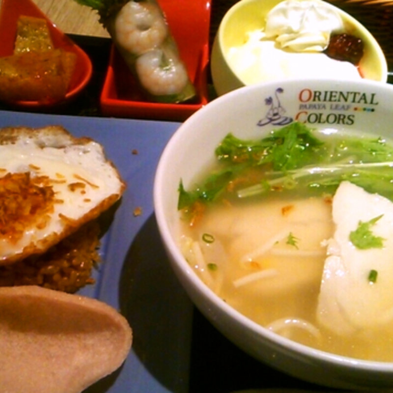 ナシゴレン&フォーガー (オリエンタルカラーズ ルミネエスト 新宿店)