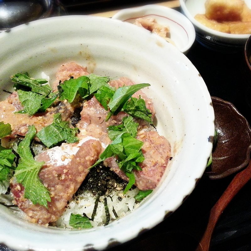 やず 漬け丼(恵比寿 いなきあ )