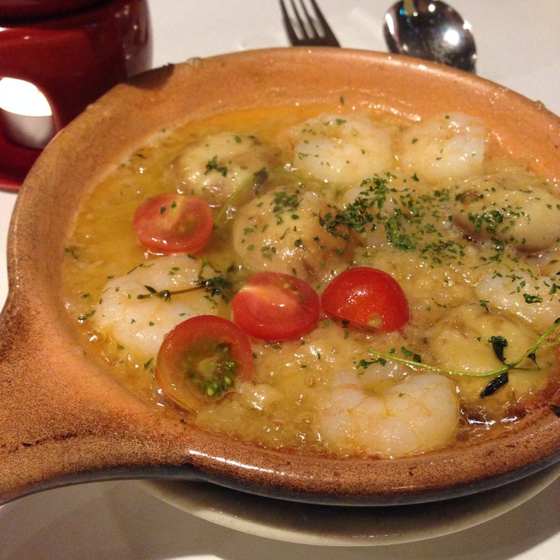 小海老とマッシュルームのアヒージョ(Cheese Cafe)