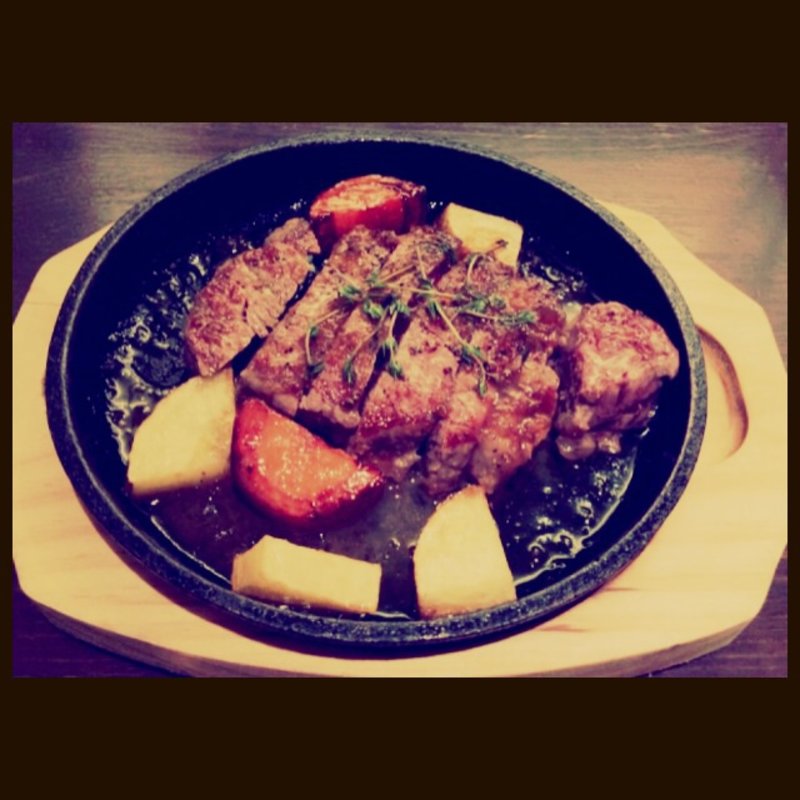 和牛ステーキ(はなれのくるり)