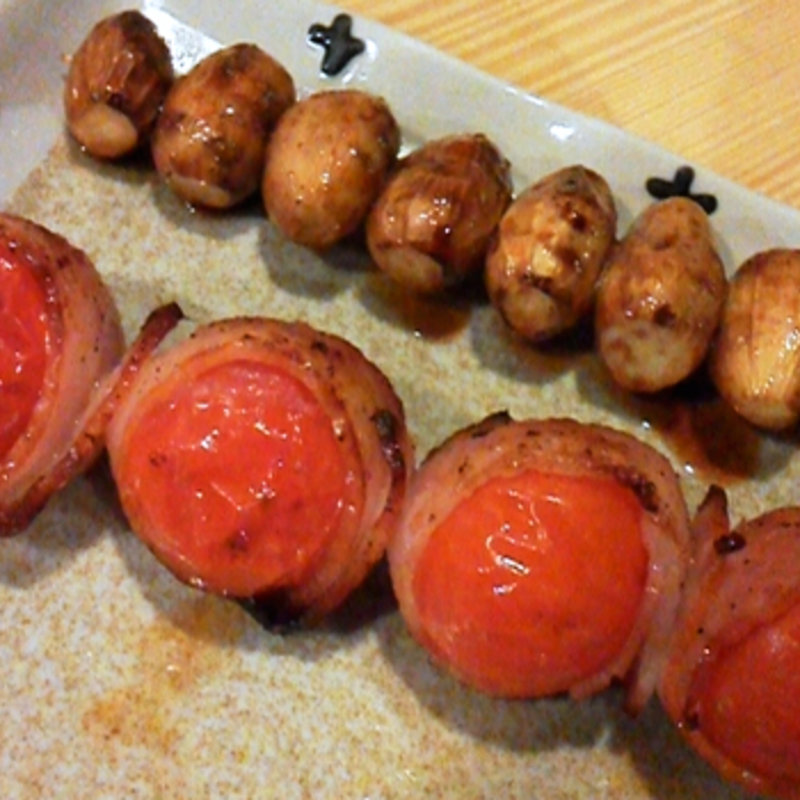 あっぱれ焼鳥　トマトベーコン巻他(炭火焼淳晴 （あっぱれ）)