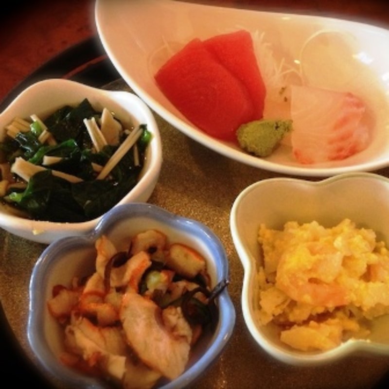 前菜とお刺身(割烹華)