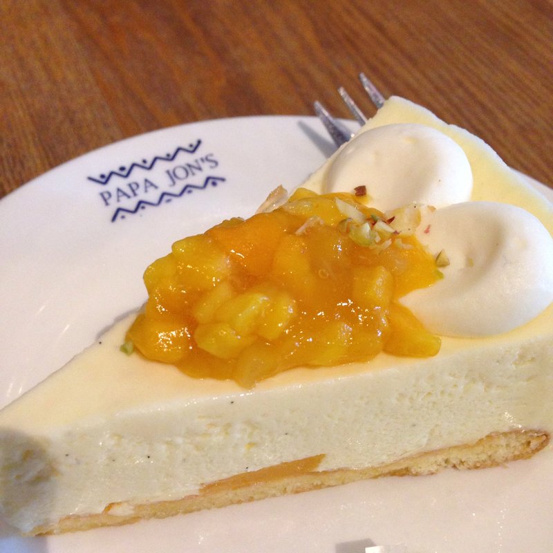 マンゴーレアチーズケーキ(パパジョンズイータリー)