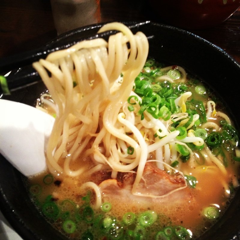 (らーめん二男坊 キャナルシティ博多店)