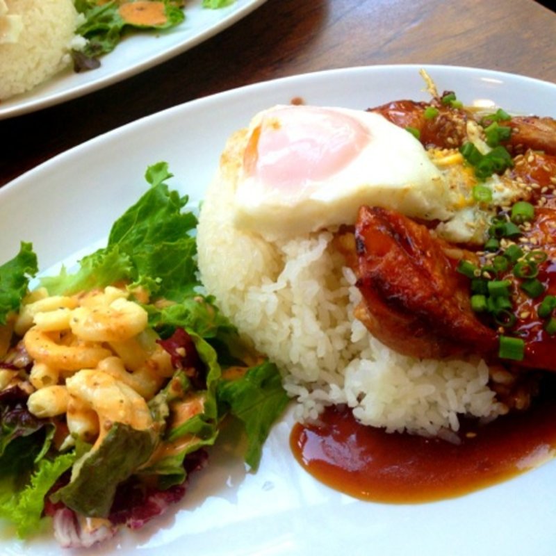 グリルチキンロコモコ(Muu Muu Diner ＆ 100％ Kona Coffee)