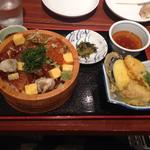 海鮮丼(まぐろやナポレオン 赤坂店)