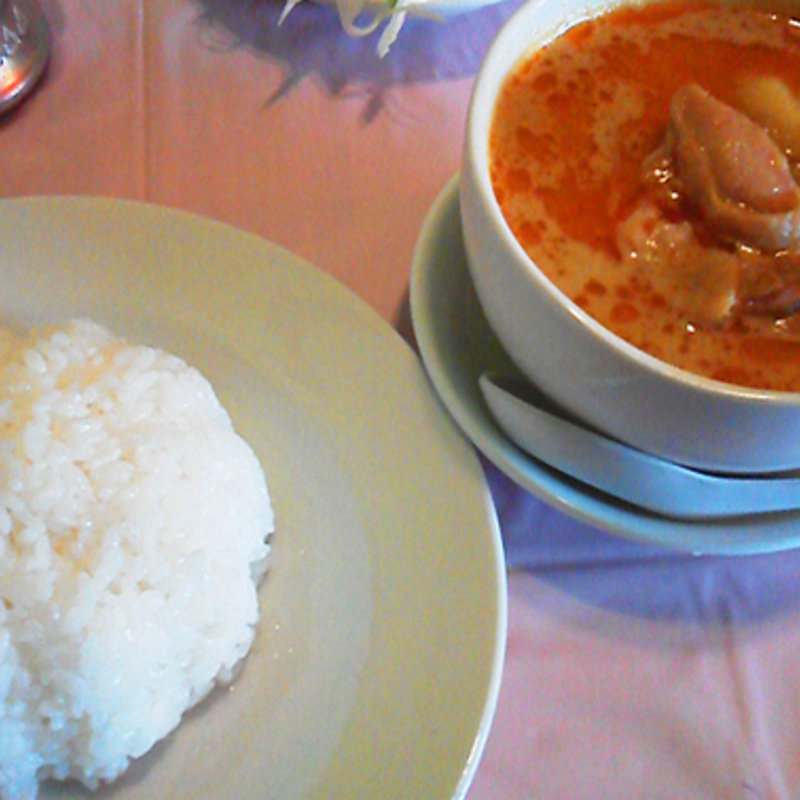 鶏肉のイエローカレー(ボアタイ )