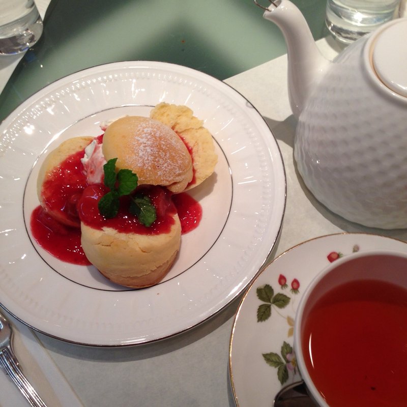 スコーンショートケーキ＋紅茶(ウエッジウッド ザ ハウス オブ ティー)