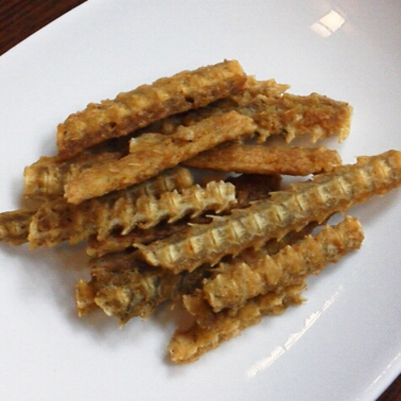 骨せん (鰻料理専門店 曳馬野 （ひくまの）)