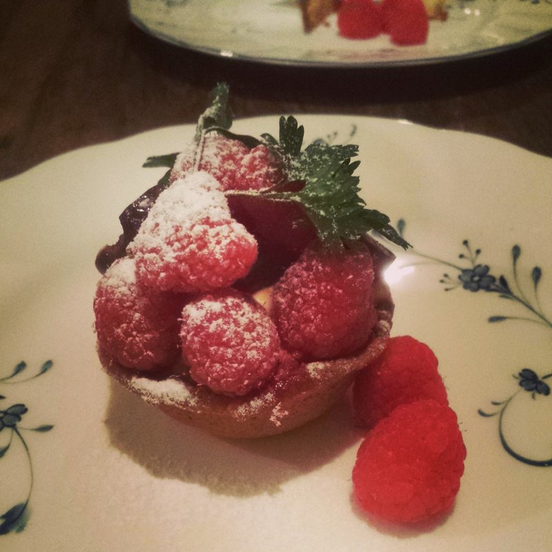 ラズベリーのタルト(Bistro Feve （ビストロ フェーヴ）)