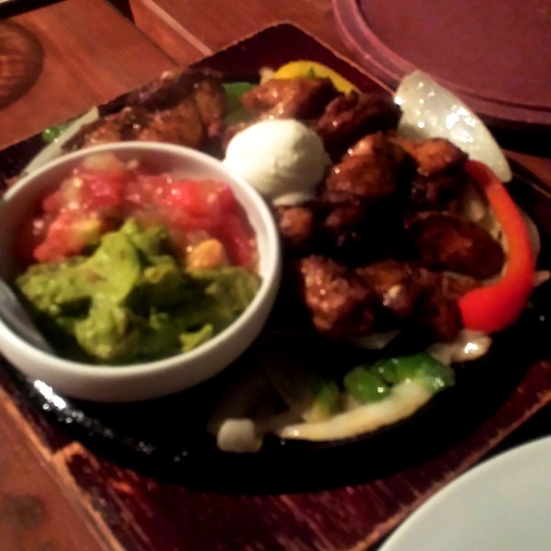 チキンファフィータ(TexMex Dining Bar Otra)