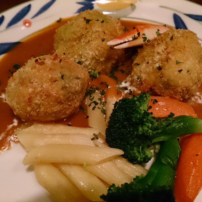 カニクリームコロッケ(カサ・デ・フジモリ 関内店)