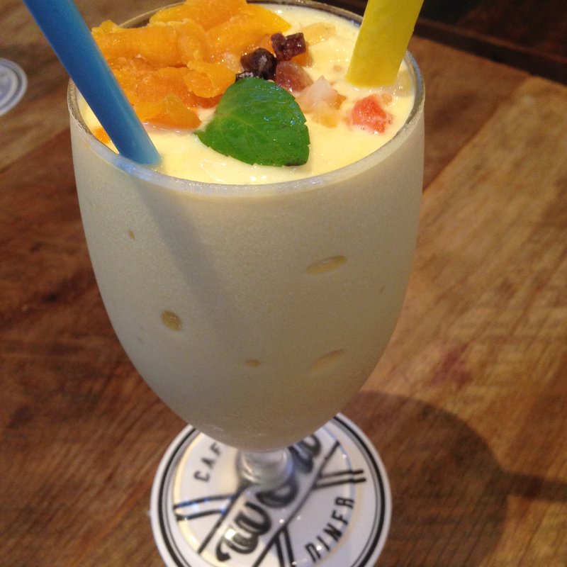 マンゴーシェイク(WOW （ワウ）)