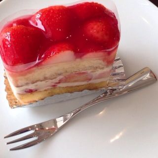 苺のケーキ(カフェ・キートス)
