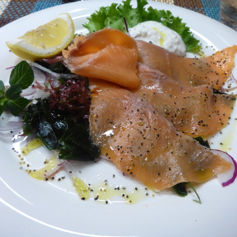 スモークサーモン(いざき)